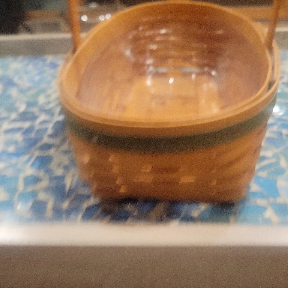 Longaberger Vintage 2001 Peon Basket Part Of The May Series #12
